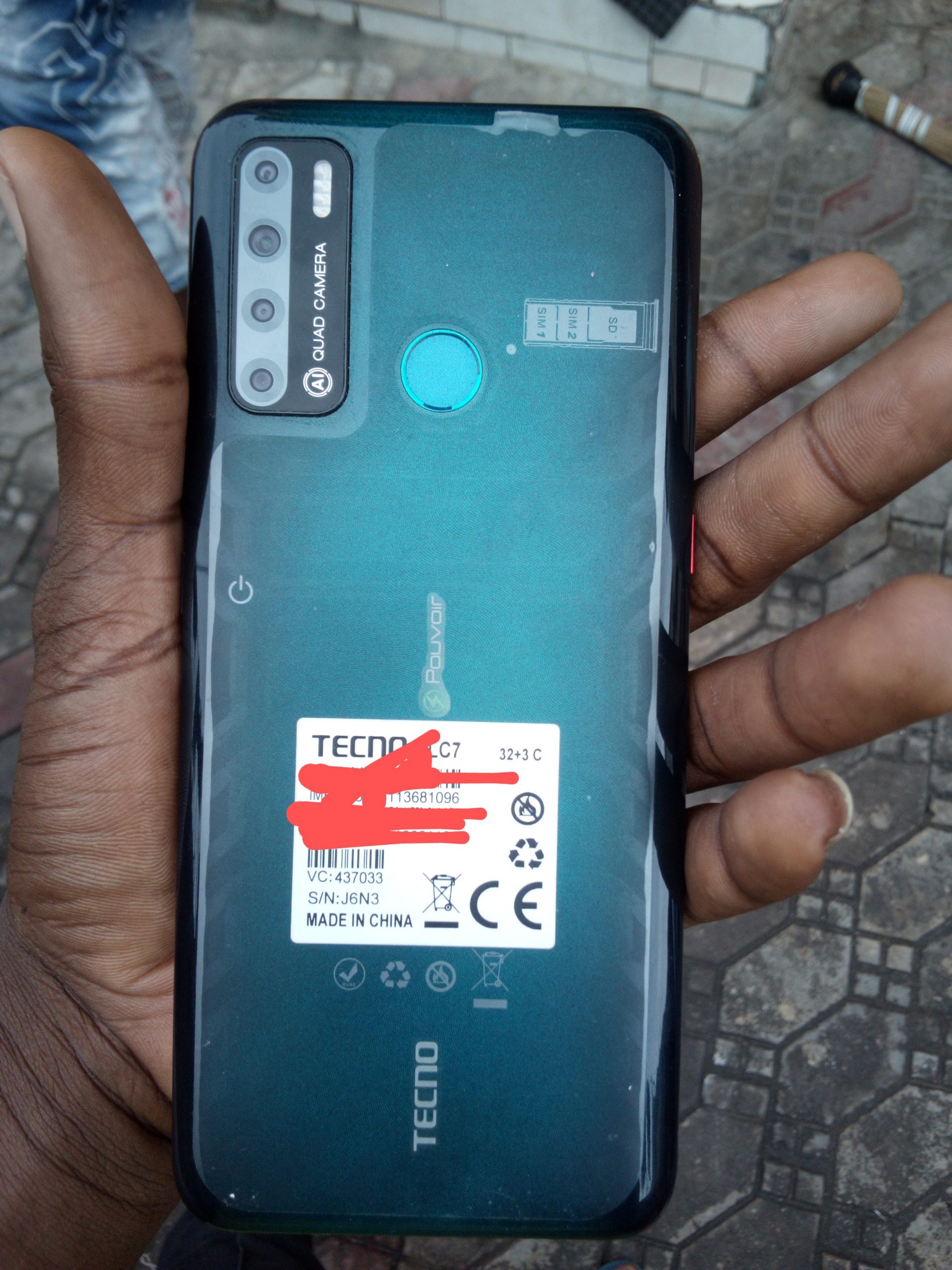 tecno pouvoir 4 back view